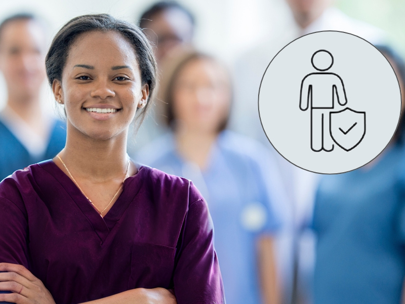 Frau auf Bild und Einblendung mit Symbol.