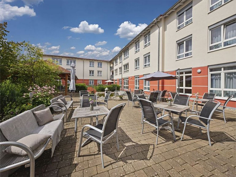 Pflegeheim Haus Sebastian in Illertissen Innenhof